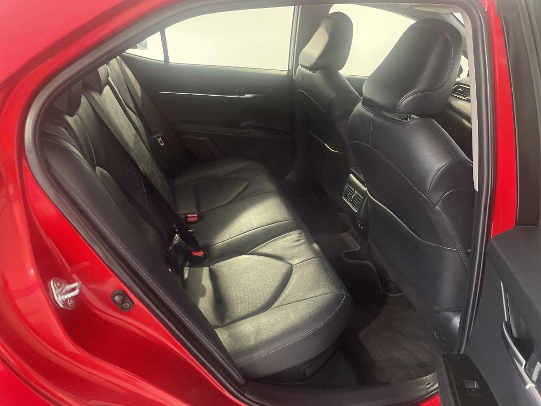 Photo '20' of Toyota Camry