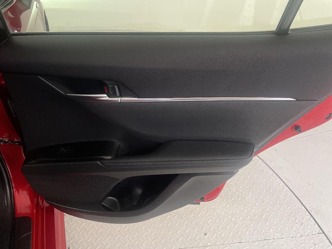 Photo '19' of Toyota Camry