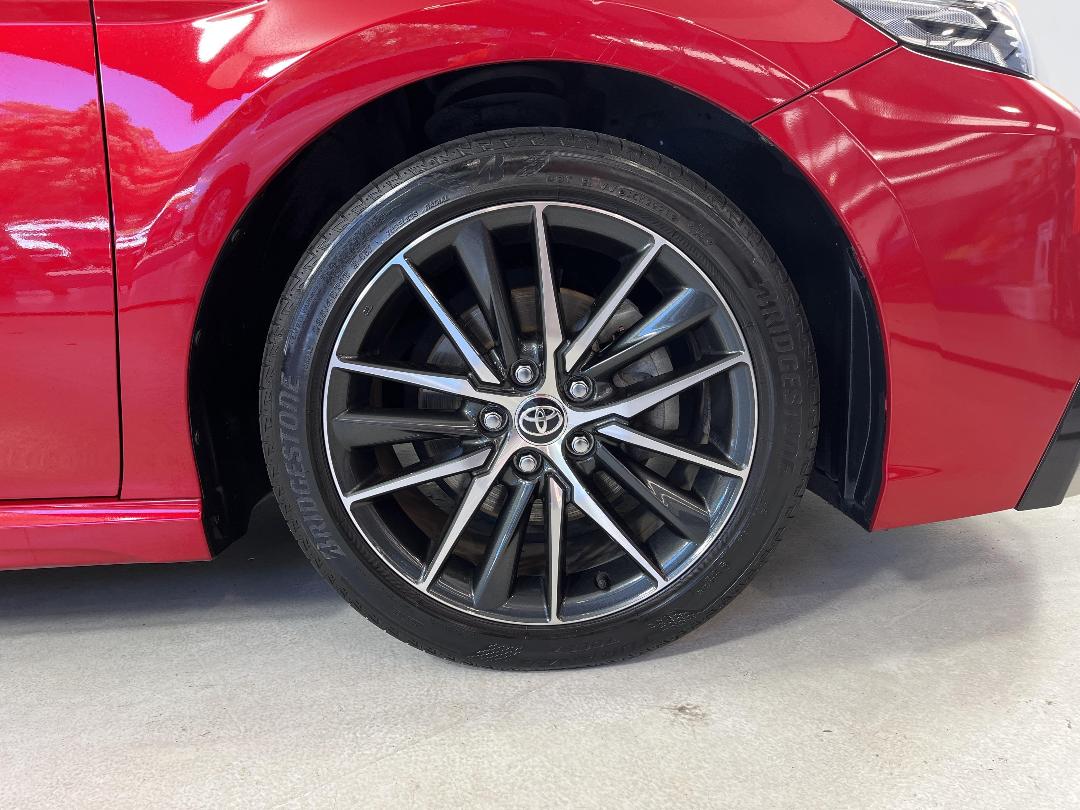 Photo '9' of Toyota Camry Photo '9' of Toyota Camry