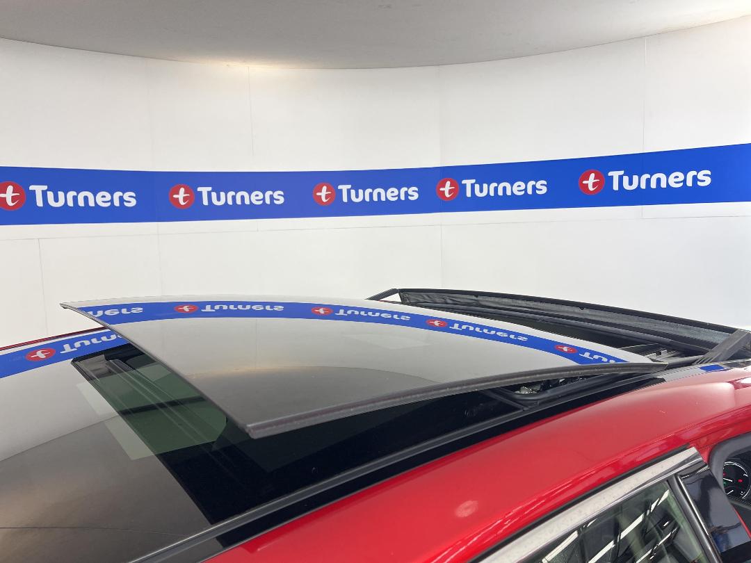 Photo '30' of Toyota Camry Photo '30' of Toyota Camry