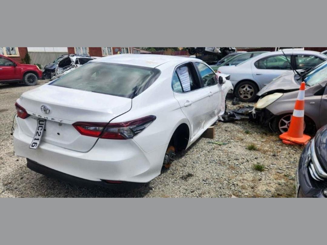 Photo '2' of Toyota Camry GX