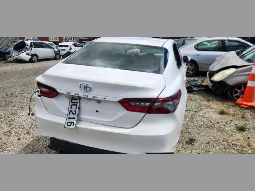 Photo '3' of Toyota Camry GX