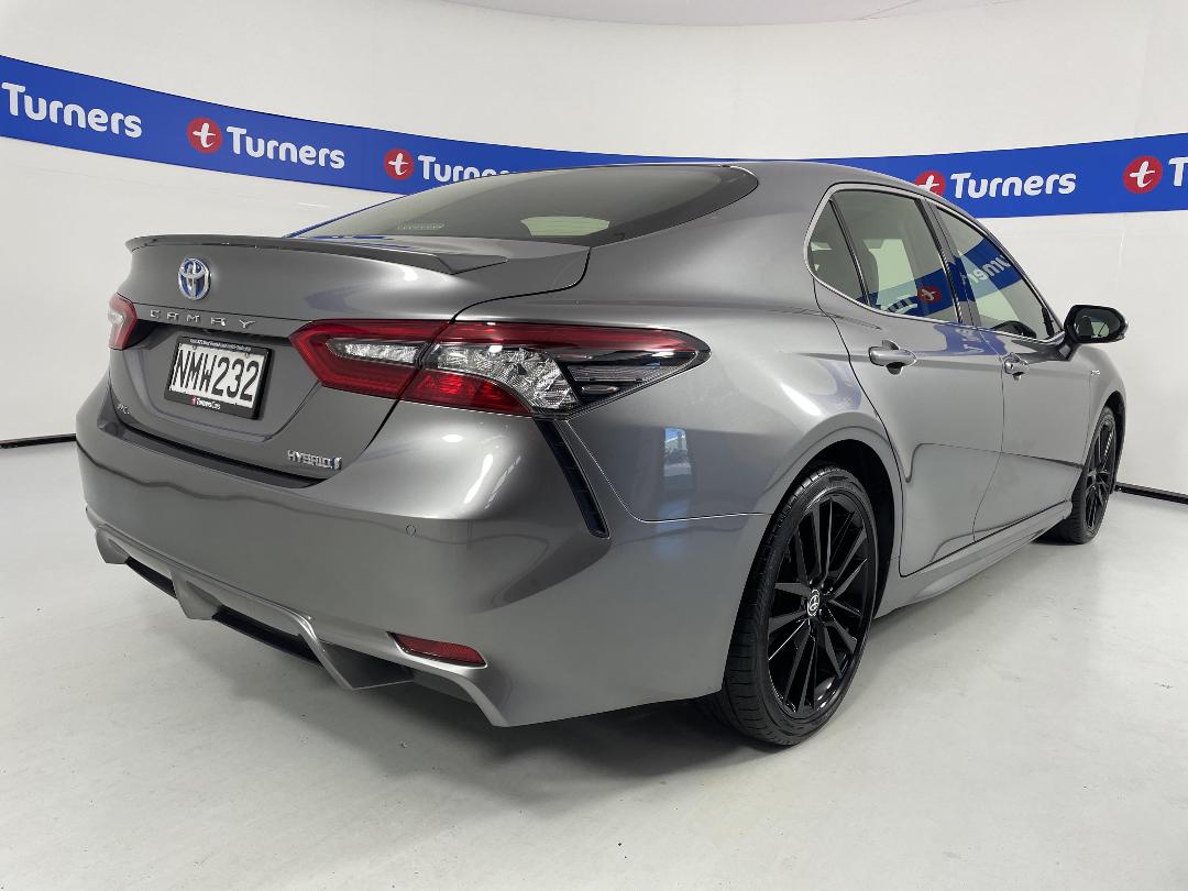 Photo '7' of Toyota Camry