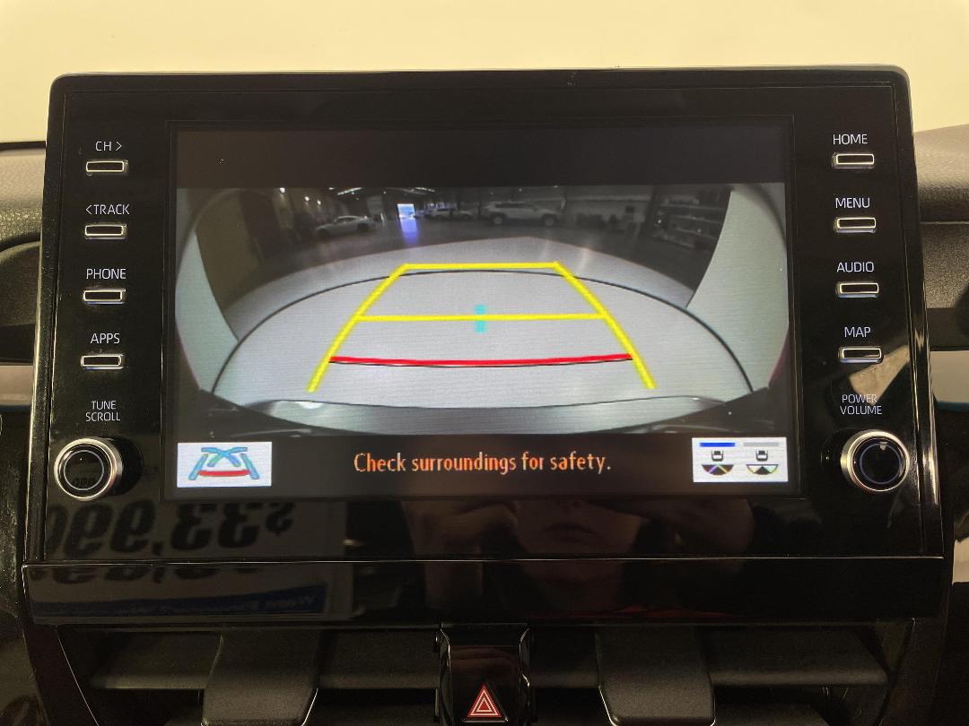 Photo '28' of Toyota Camry