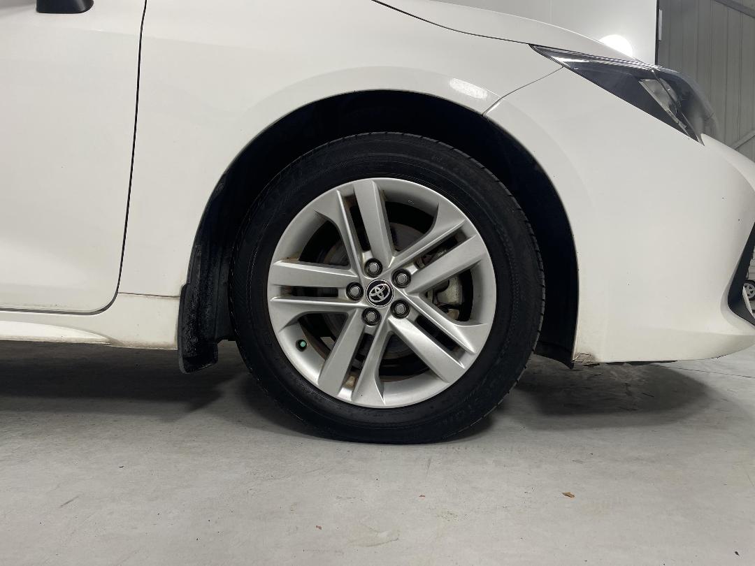 Photo '9' of Toyota Corolla