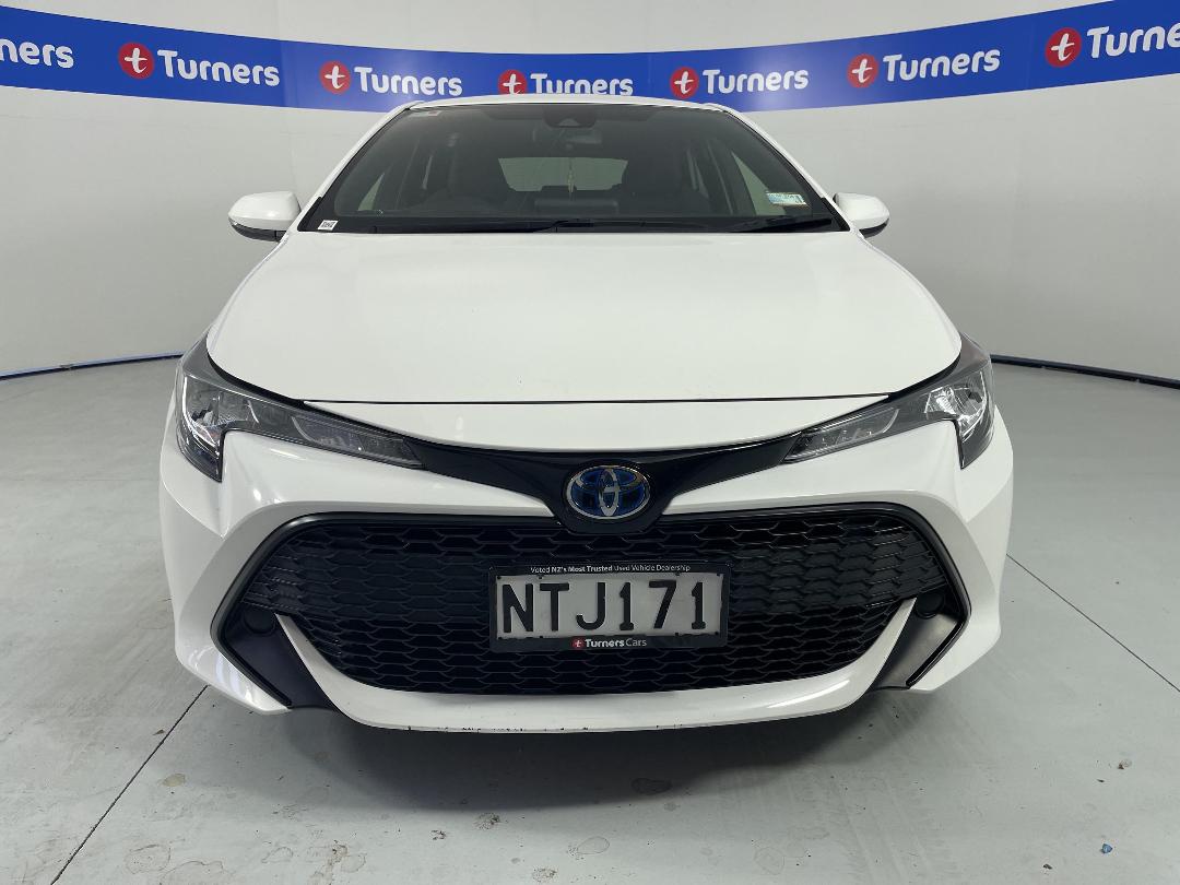 Photo '2' of Toyota Corolla Photo '2' of Toyota Corolla