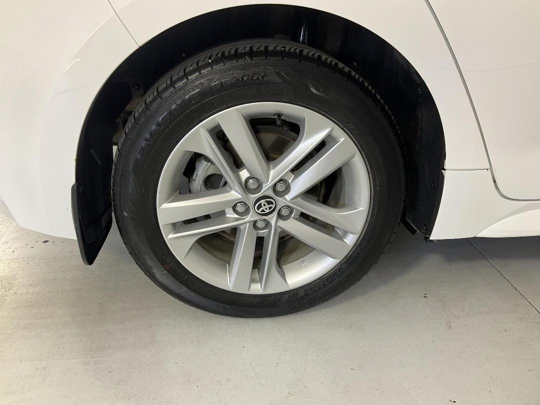 Photo '12' of Toyota Corolla