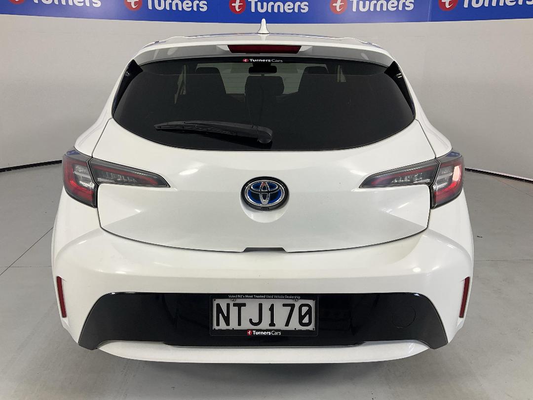 Photo '6' of Toyota Corolla