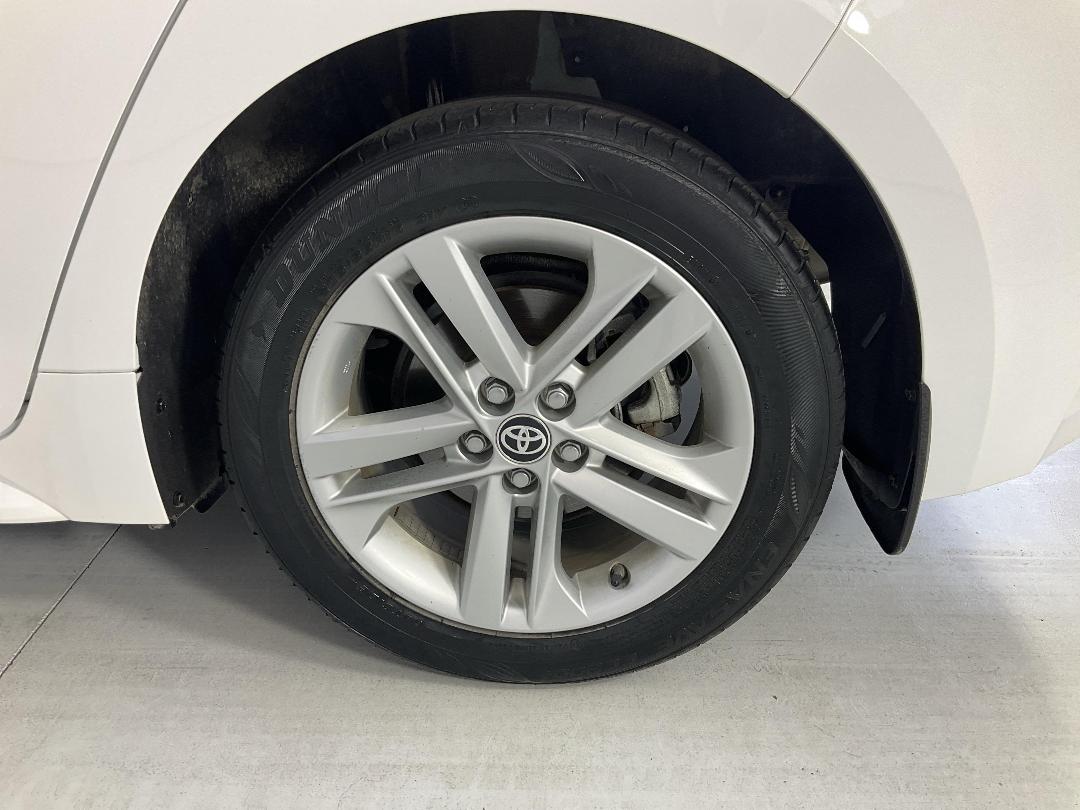 Photo '11' of Toyota Corolla