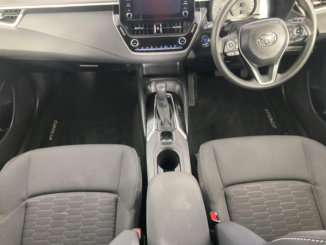 Photo '18' of Toyota Corolla