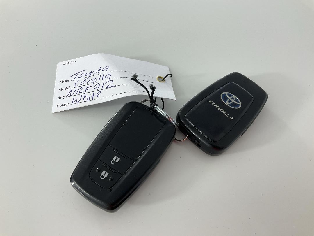 Photo '22' of Toyota Corolla Photo '22' of Toyota Corolla