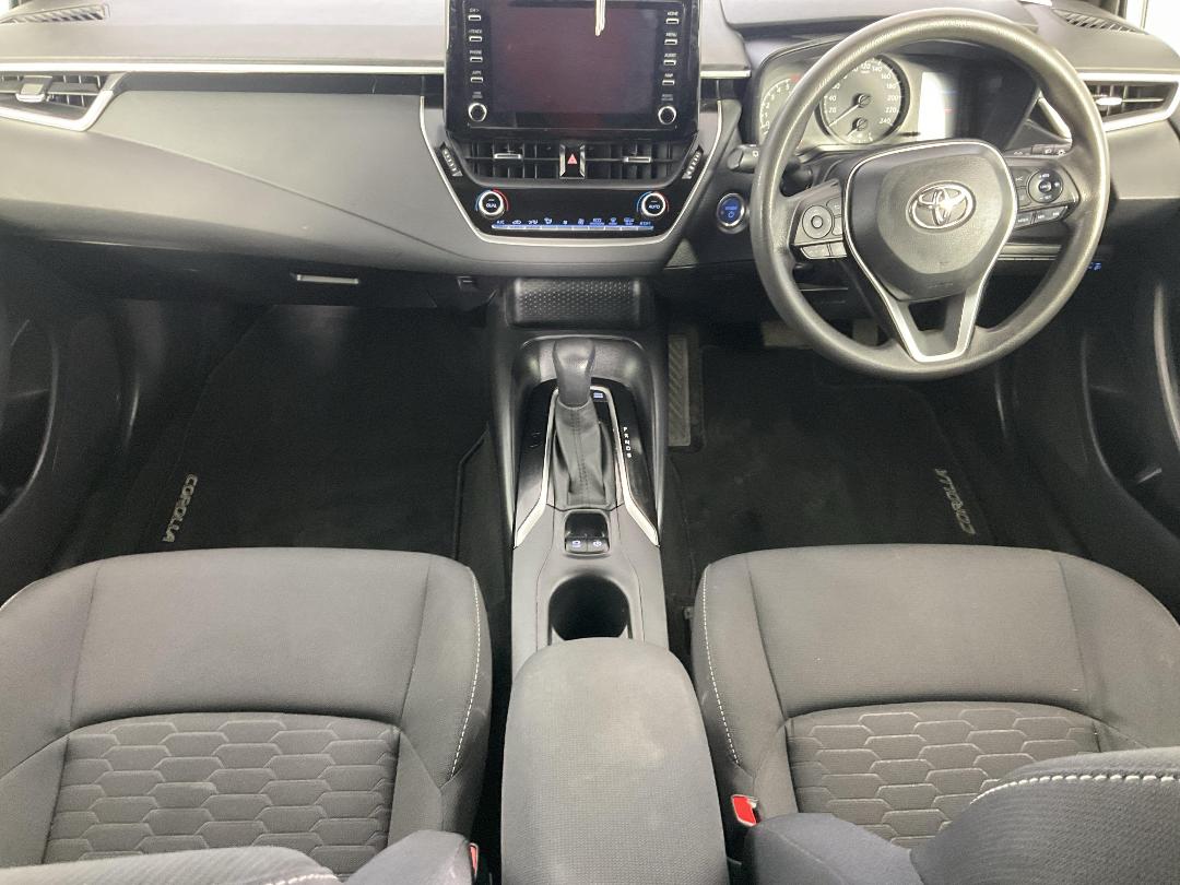 Photo '18' of Toyota Corolla