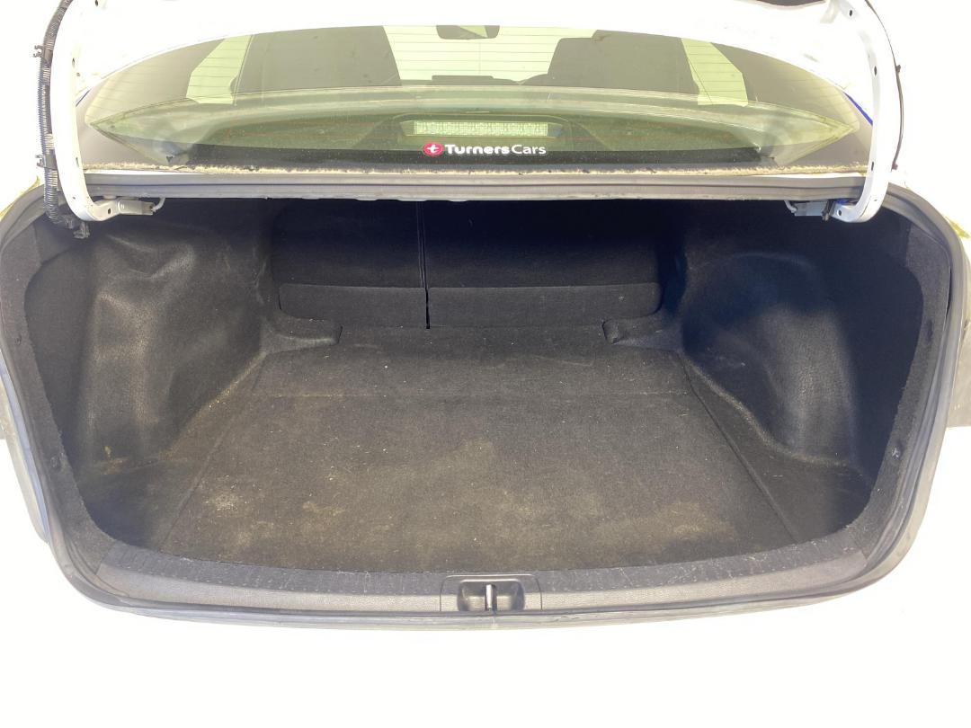 Photo '14' of Toyota Corolla Photo '14' of Toyota Corolla