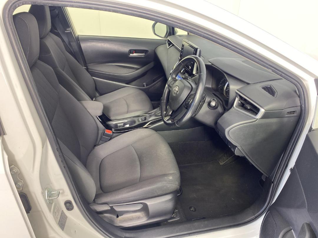 Photo '16' of Toyota Corolla Photo '16' of Toyota Corolla