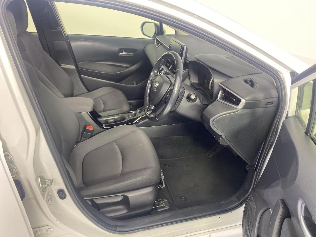 Photo '16' of Toyota Corolla