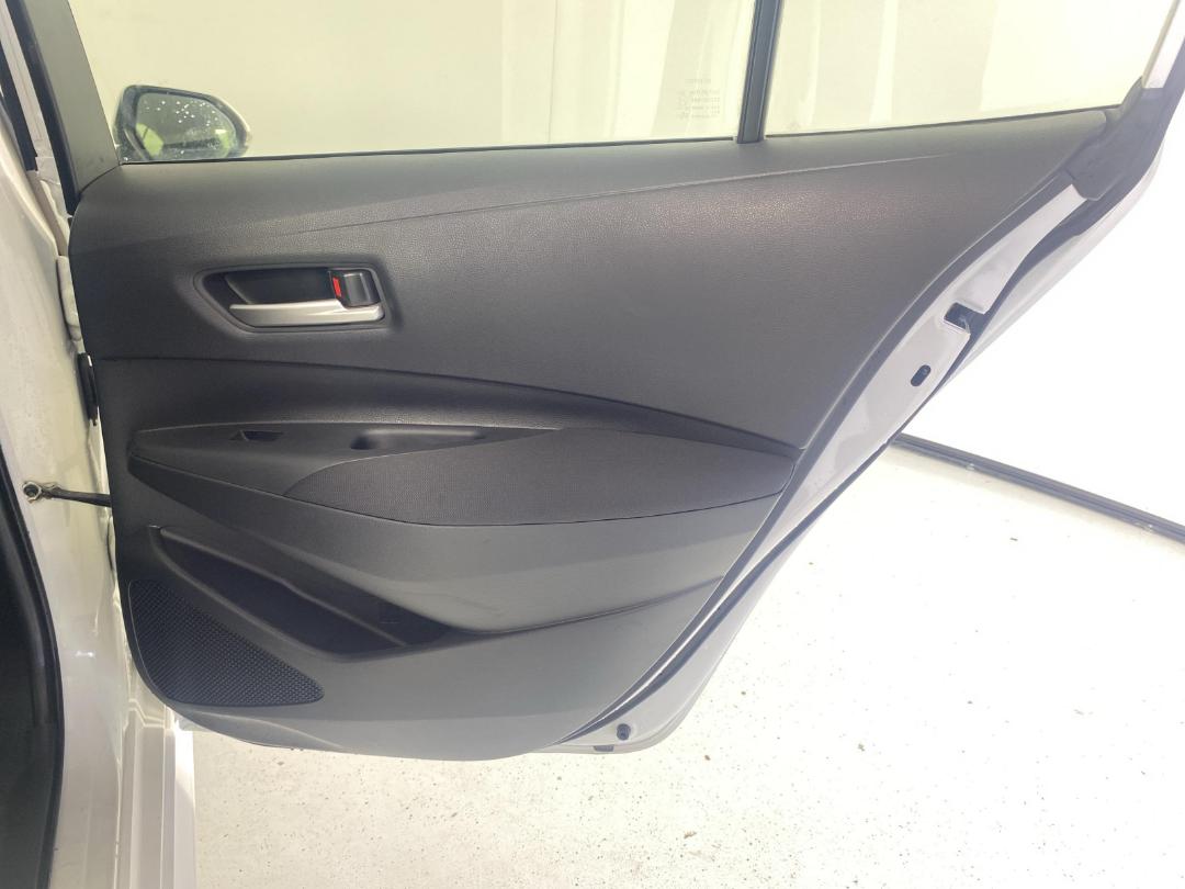 Photo '19' of Toyota Corolla