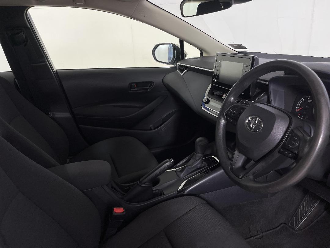 Photo '16' of Toyota Corolla Photo '16' of Toyota Corolla