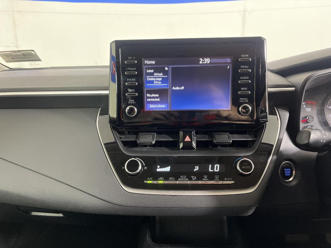 Photo '18' of Toyota Corolla Photo '18' of Toyota Corolla