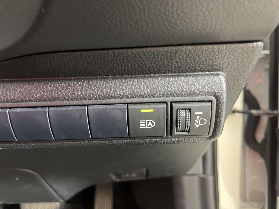 Photo '24' of Toyota Corolla Photo '24' of Toyota Corolla