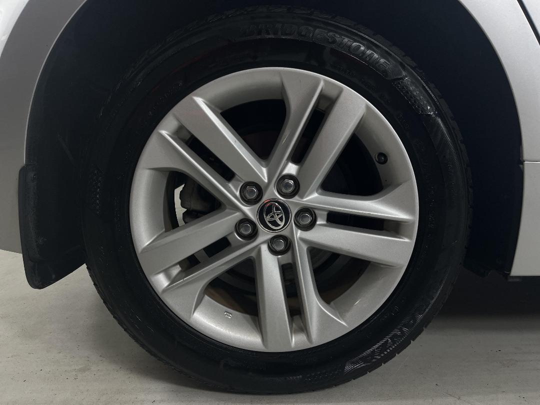 Photo '12' of Toyota Corolla