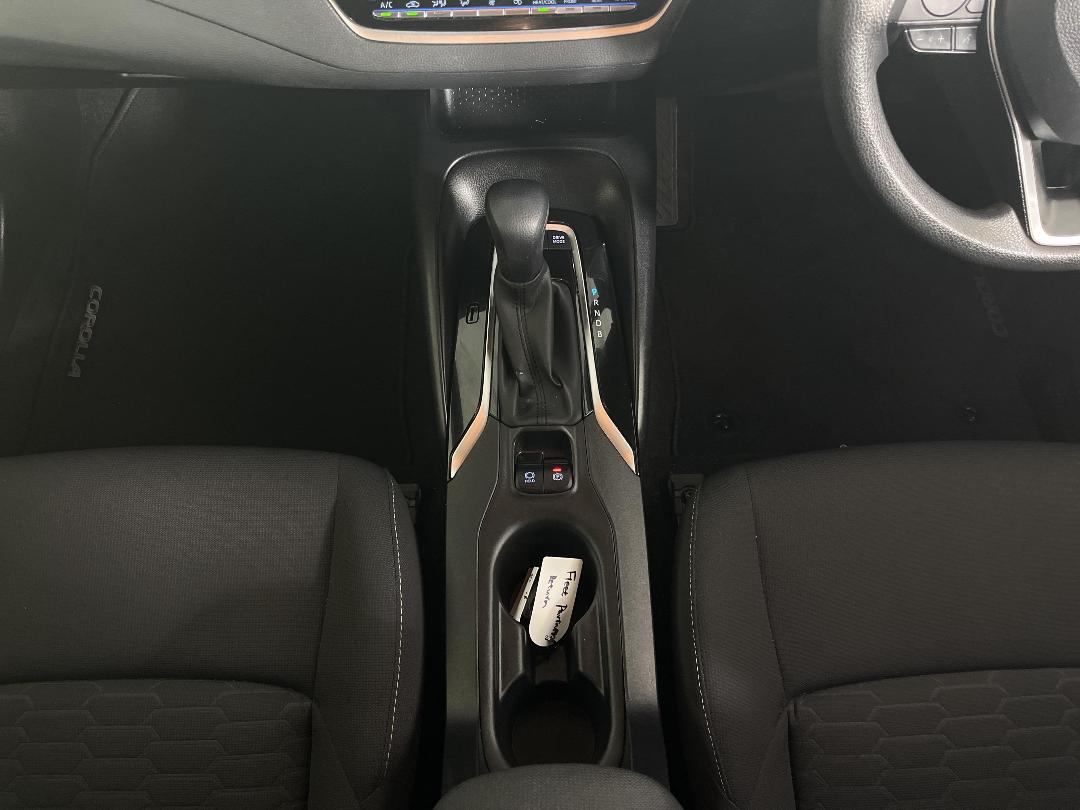 Photo '23' of Toyota Corolla