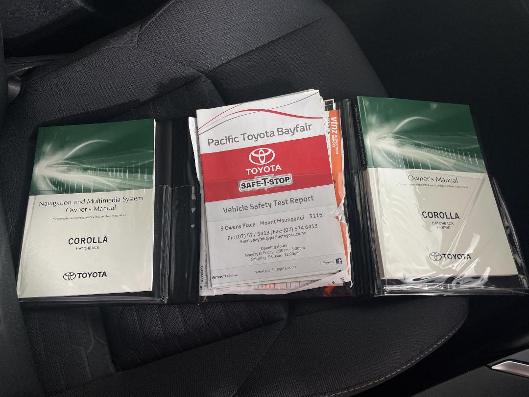 Photo '28' of Toyota Corolla