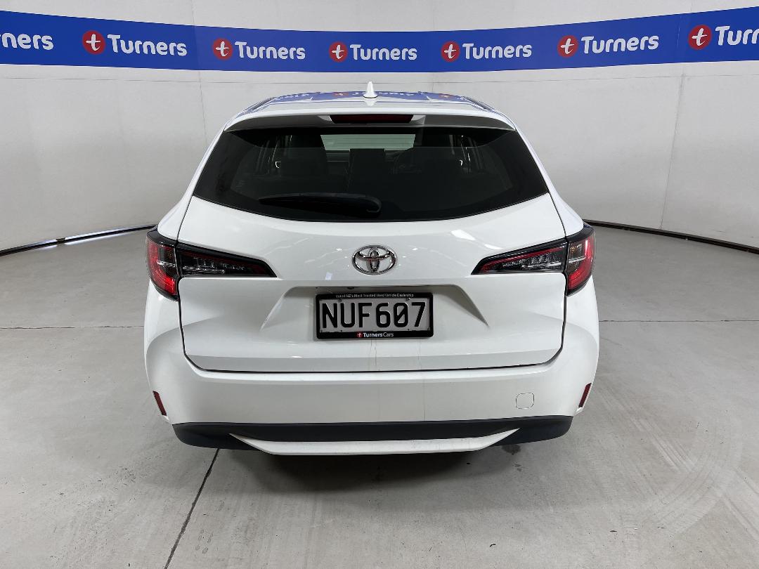 Photo '6' of Toyota Corolla