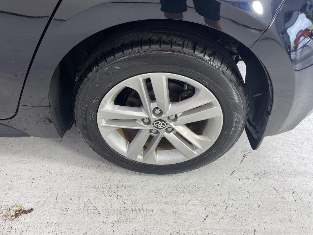 Photo '11' of Toyota Corolla