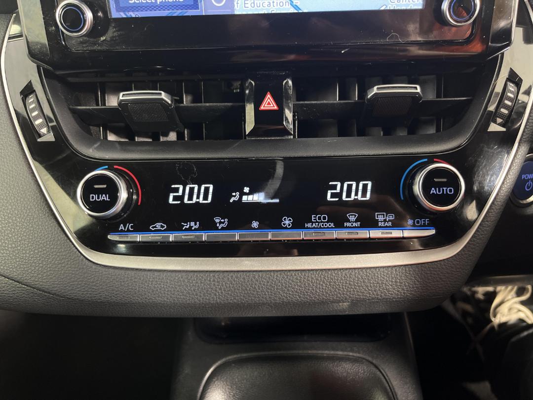 Photo '27' of Toyota Corolla