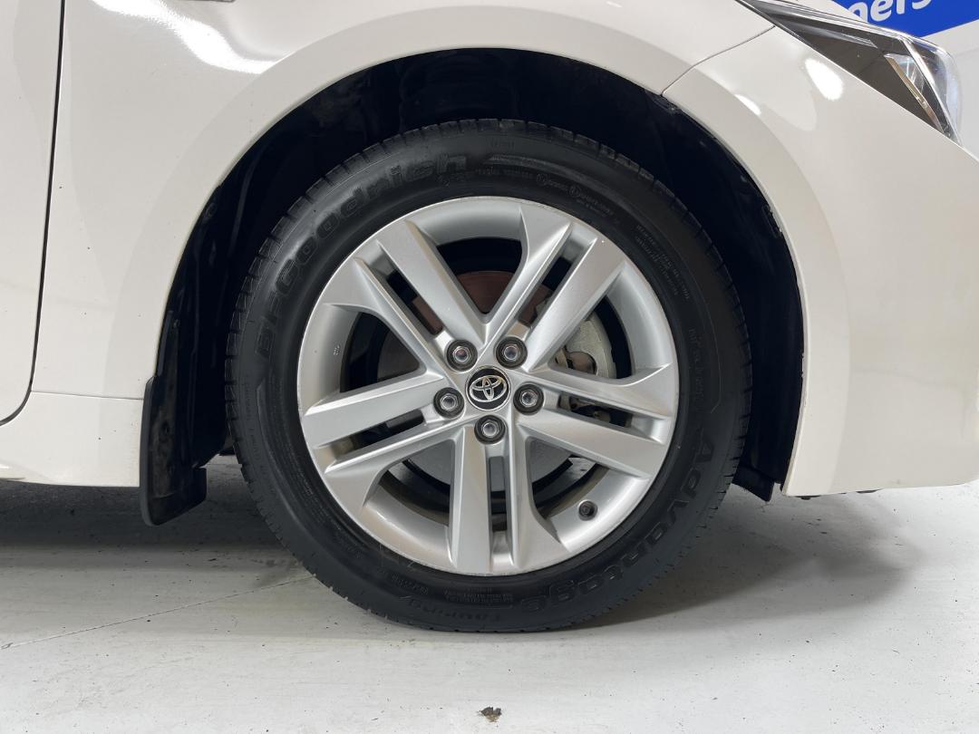 Photo '9' of Toyota Corolla