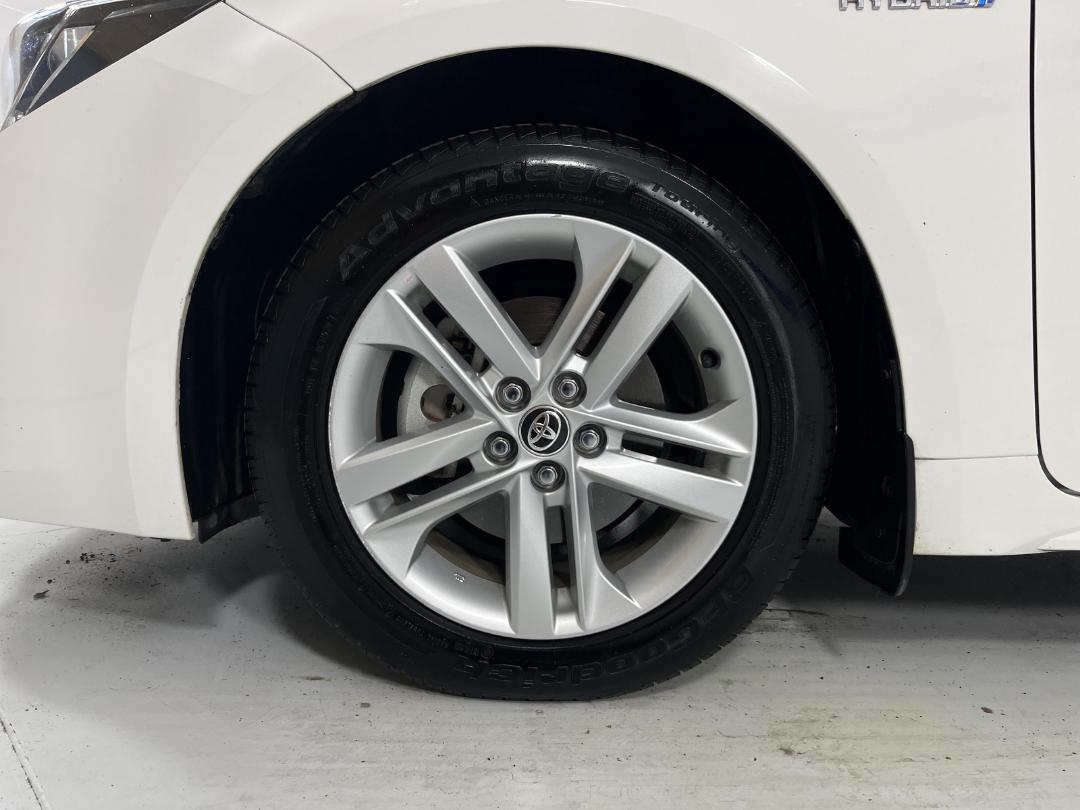 Photo '10' of Toyota Corolla