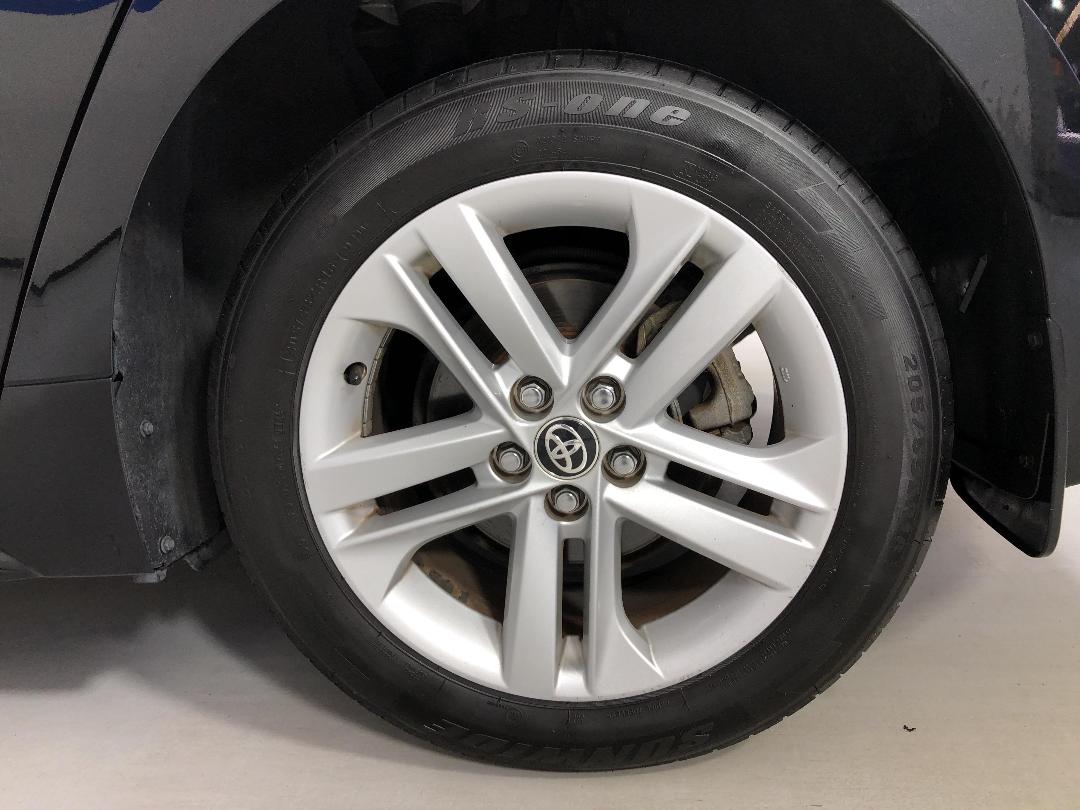 Photo '11' of Toyota Corolla