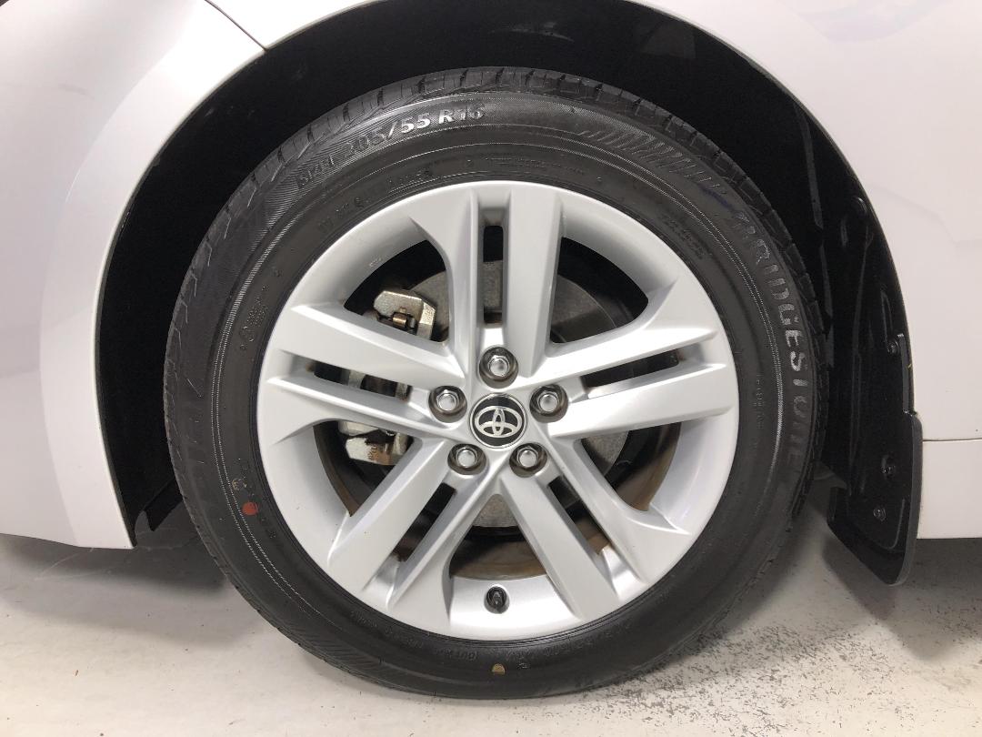 Photo '10' of Toyota Corolla