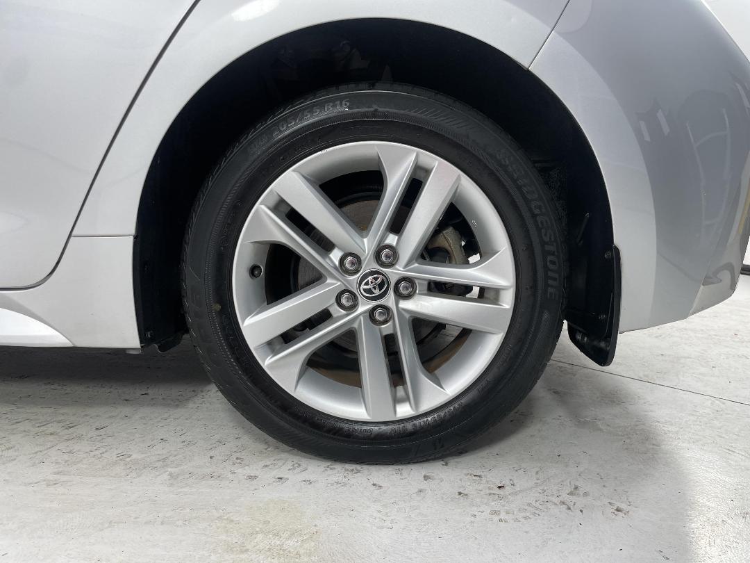 Photo '11' of Toyota Corolla