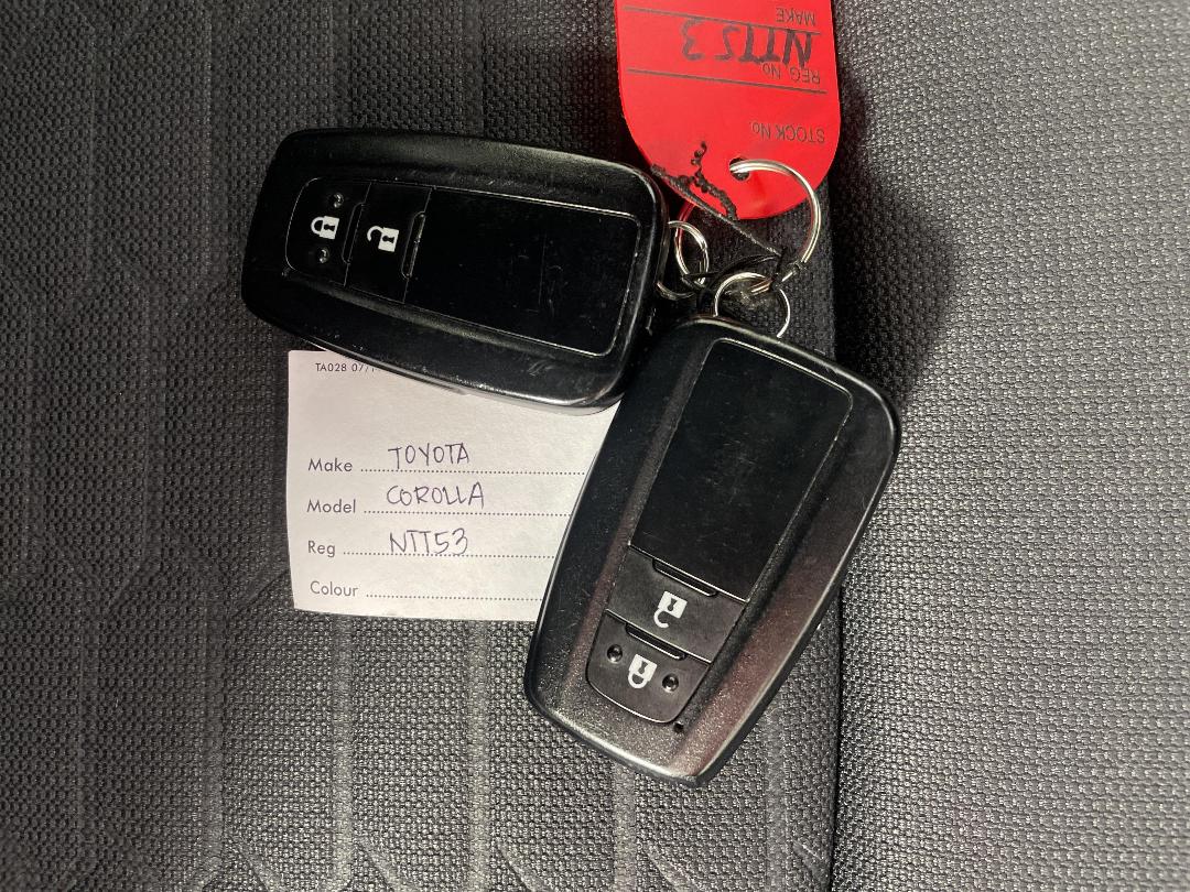 Photo '22' of Toyota Corolla