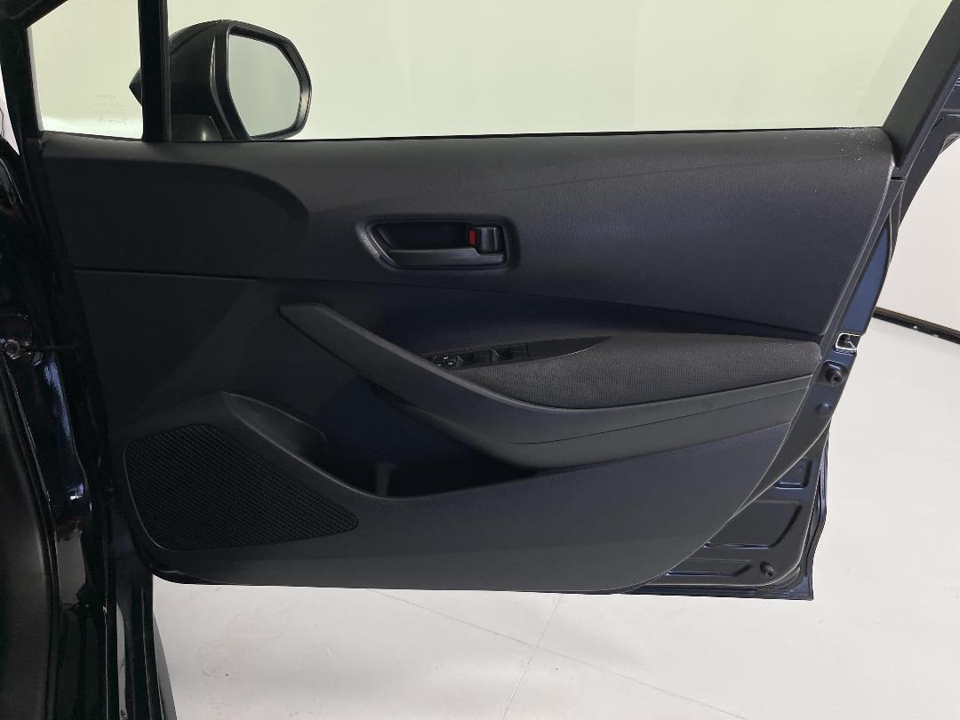 Photo '15' of Toyota Corolla Photo '15' of Toyota Corolla