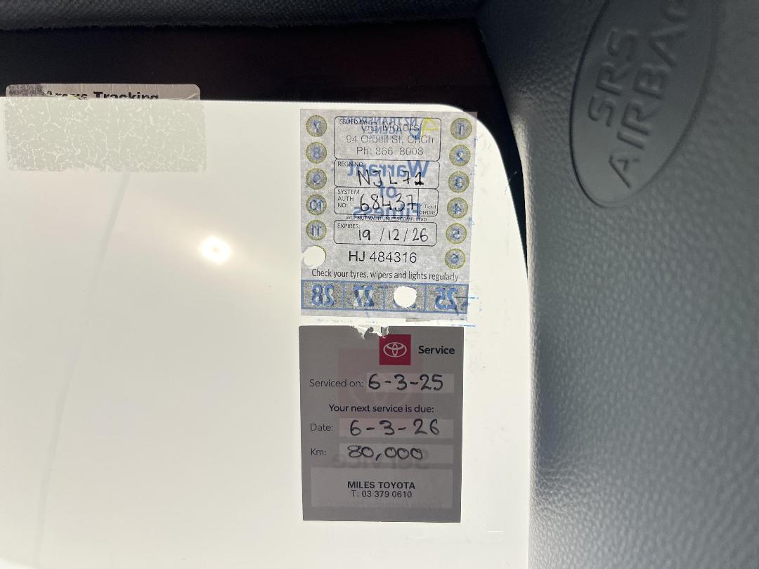 Photo '32' of Toyota Corolla