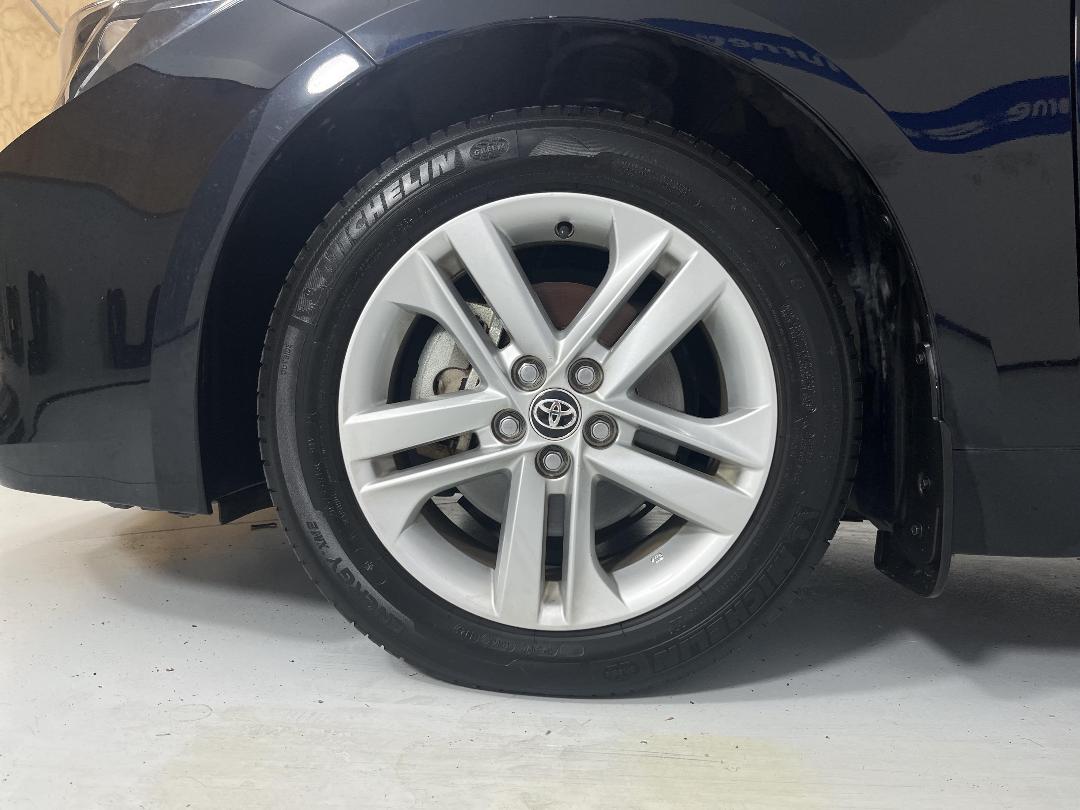 Photo '10' of Toyota Corolla