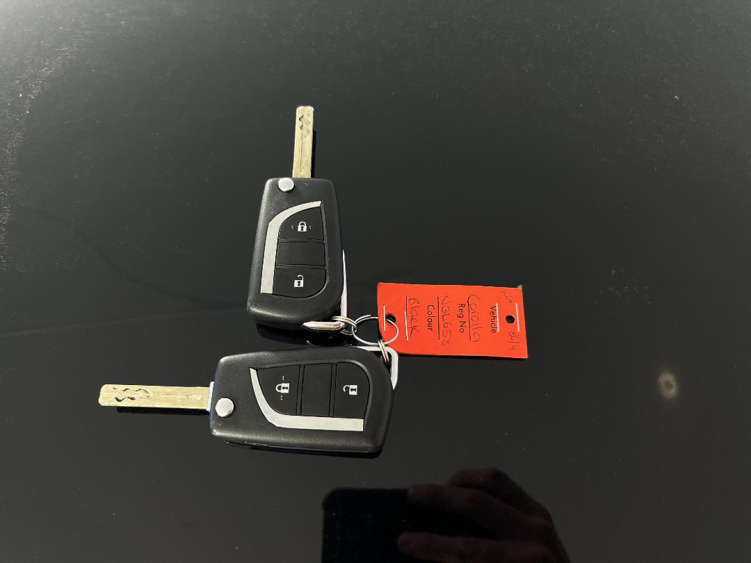 Photo '22' of Toyota Corolla