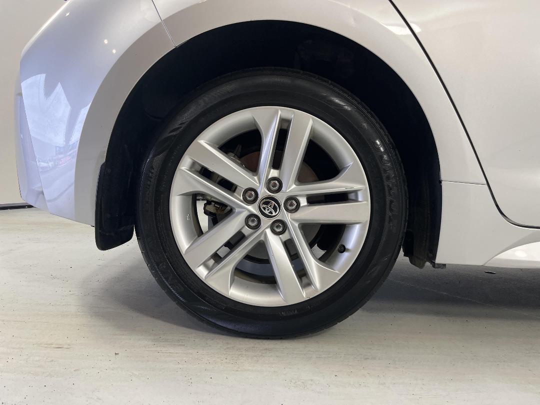 Photo '12' of Toyota Corolla Photo '12' of Toyota Corolla