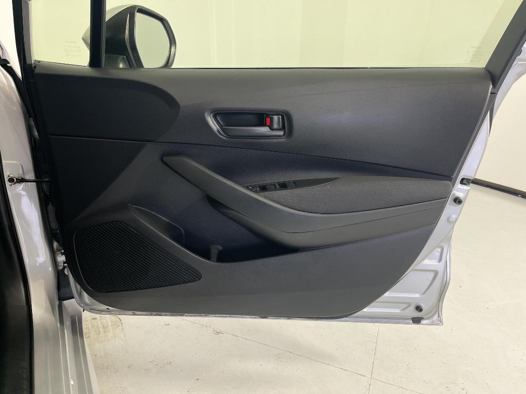 Photo '15' of Toyota Corolla Photo '15' of Toyota Corolla