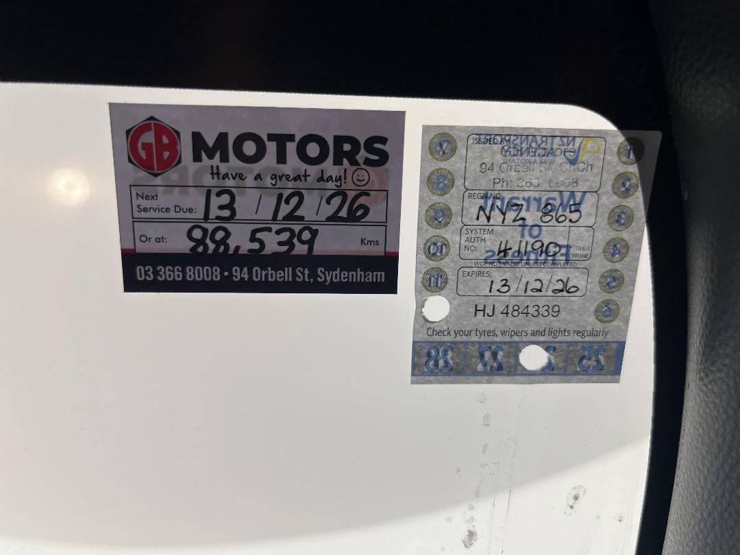 Photo '30' of Toyota Corolla Photo '30' of Toyota Corolla