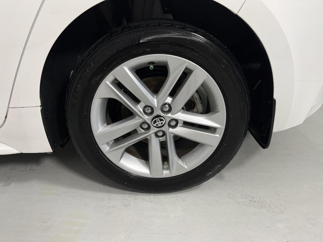 Photo '11' of Toyota Corolla