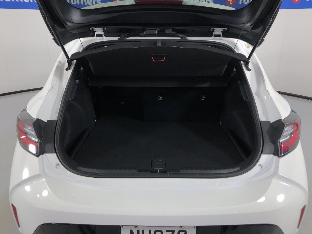 Photo '14' of Toyota Corolla Photo '14' of Toyota Corolla