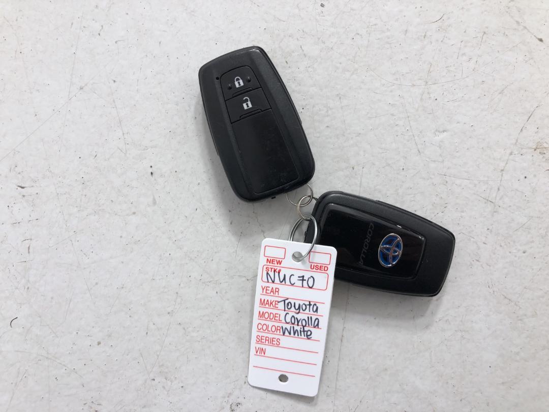 Photo '22' of Toyota Corolla Photo '22' of Toyota Corolla