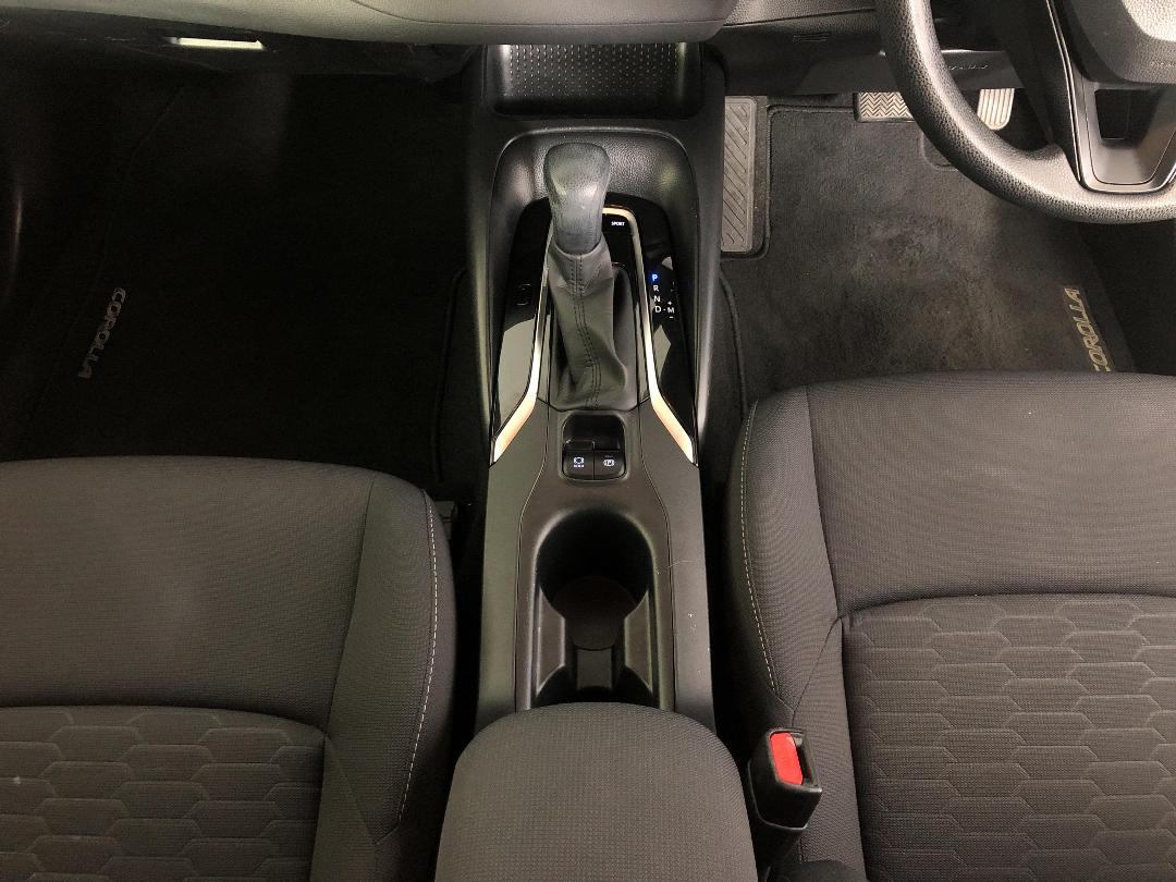 Photo '18' of Toyota Corolla Photo '18' of Toyota Corolla