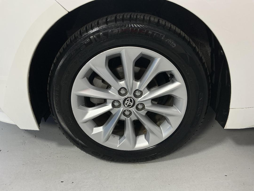 Photo '10' of Toyota Corolla