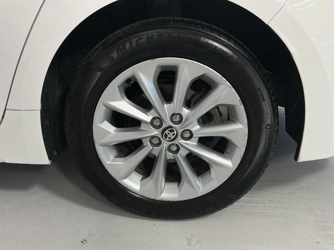 Photo '11' of Toyota Corolla