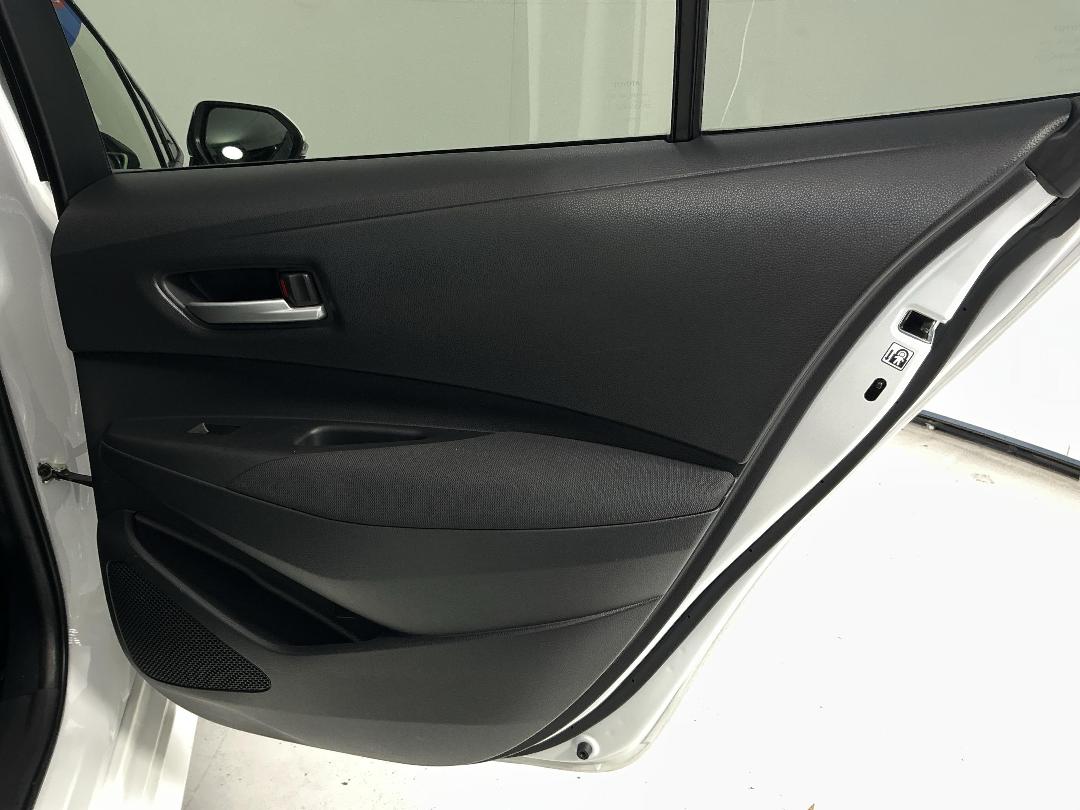 Photo '19' of Toyota Corolla