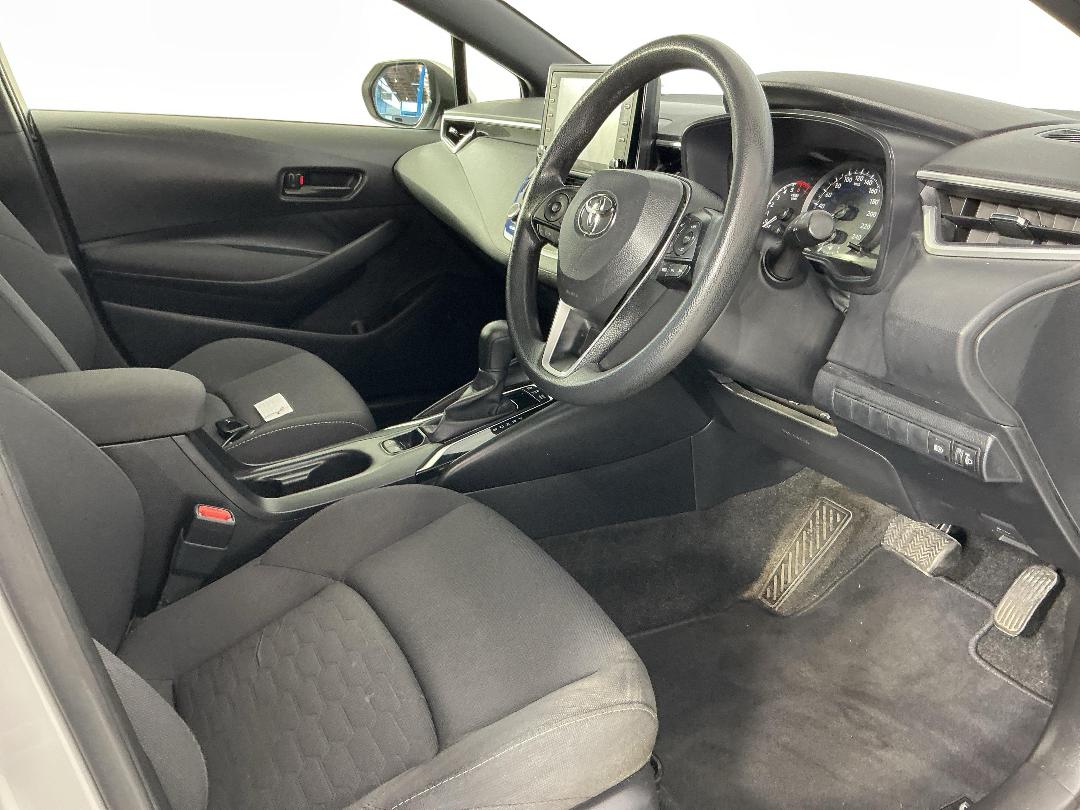 Photo '16' of Toyota Corolla